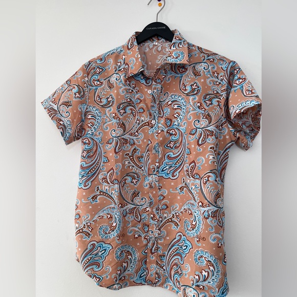 Button down shirt - Picture 1 of 2